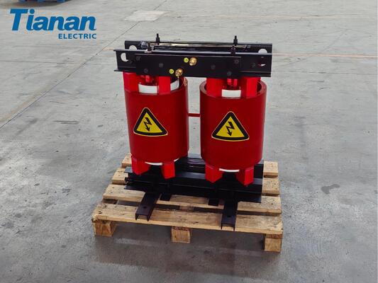 Yük kaybı olmayan 208 W dökme reçine türü transformatörler IP00 korumasını sağlayan ve elektrik enerjisi dağıtımını içeren