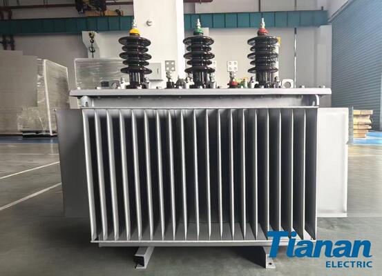 Elektrik enerjisinin dönüştürülmesini ve dağıtılmasını sağlayan ONAN soğutma yöntemine sahip 54kV yağlı daldırılmış transformatör